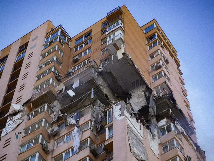Зруйнований будинок у Києві